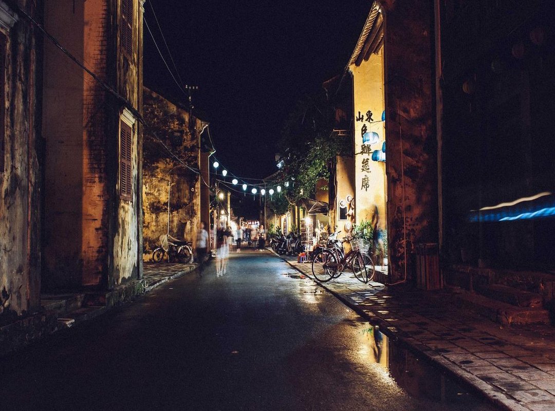 Beyond the Fish: Crafting a Complete Scene